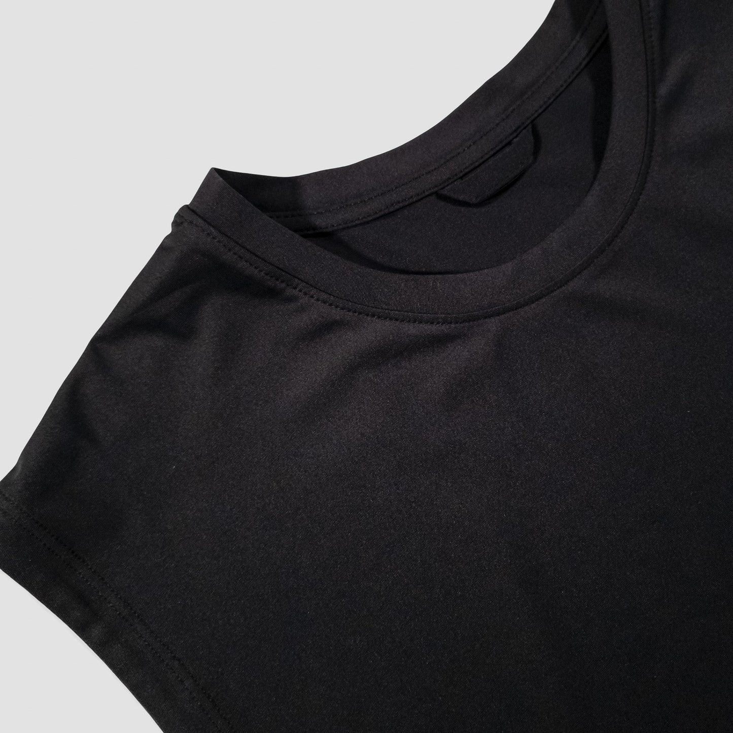 Sigrún men's tank top in black neck view