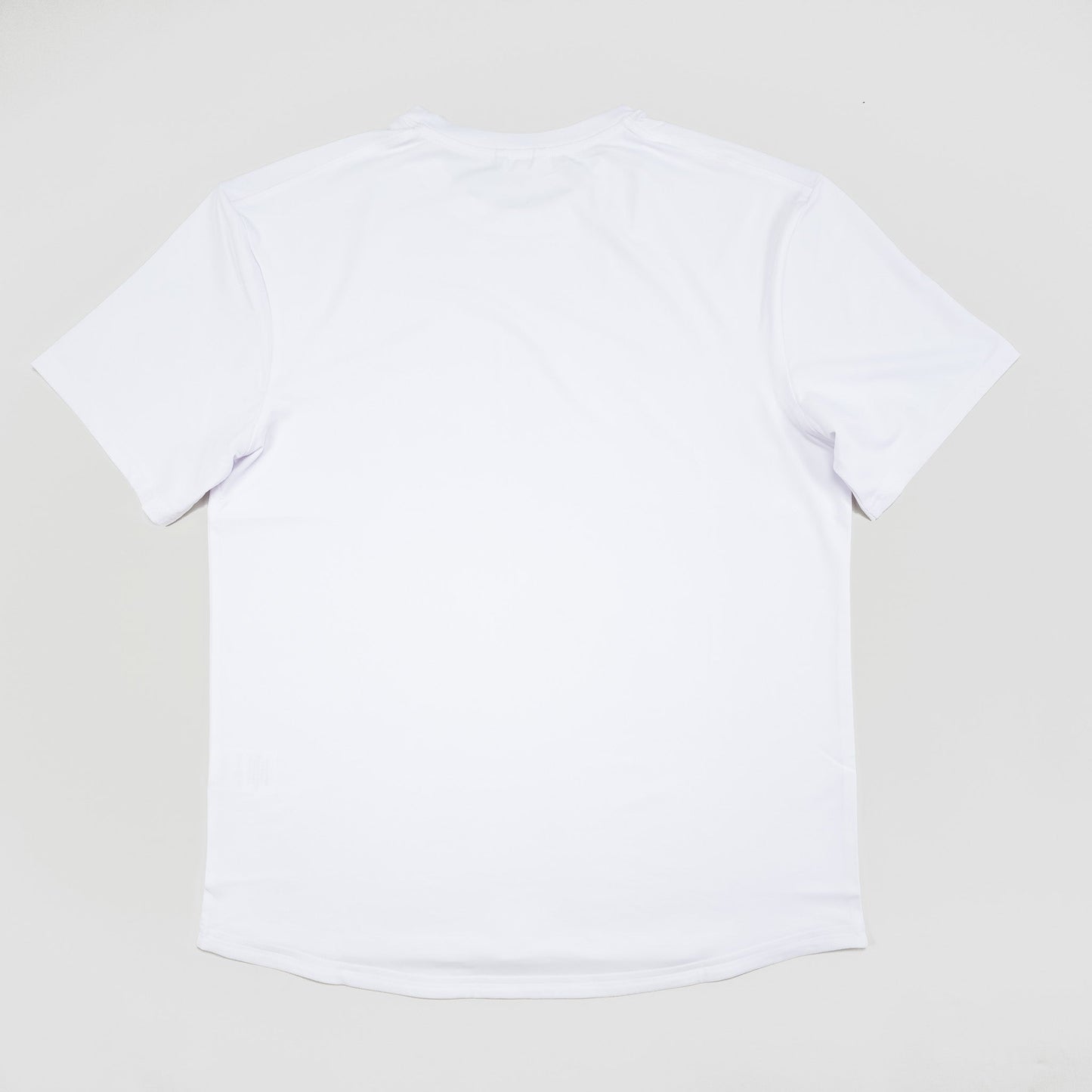 Sigrún white match tee back view.