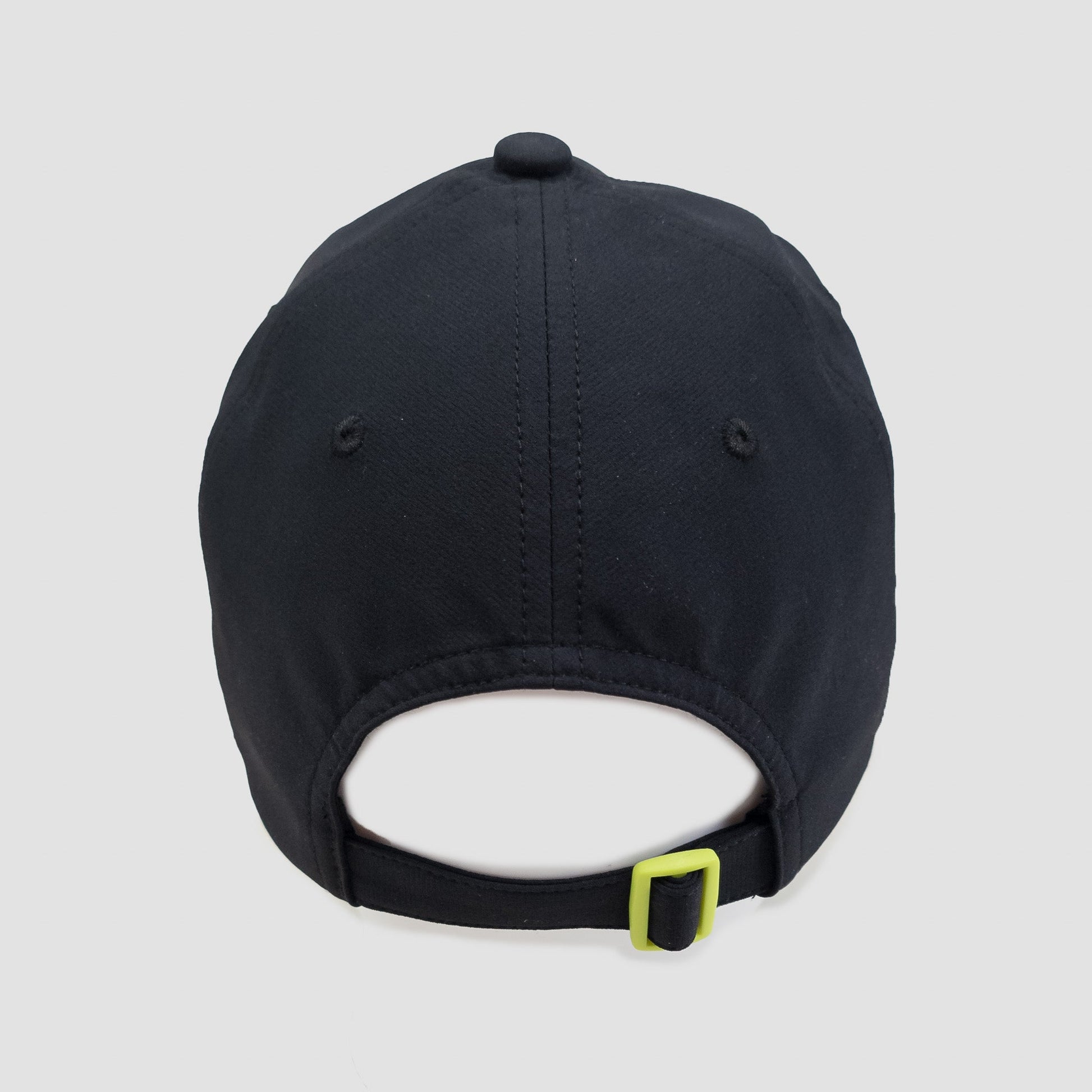 Sigrún match tennis hat in black back view. 