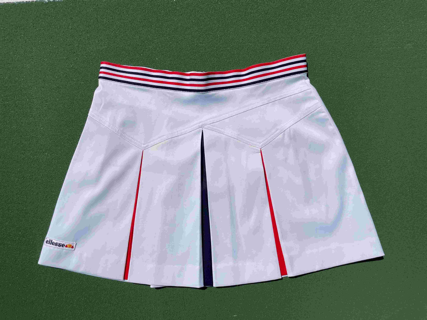 Vintage Ellesse White Tennis Skirt from 70s or 80s